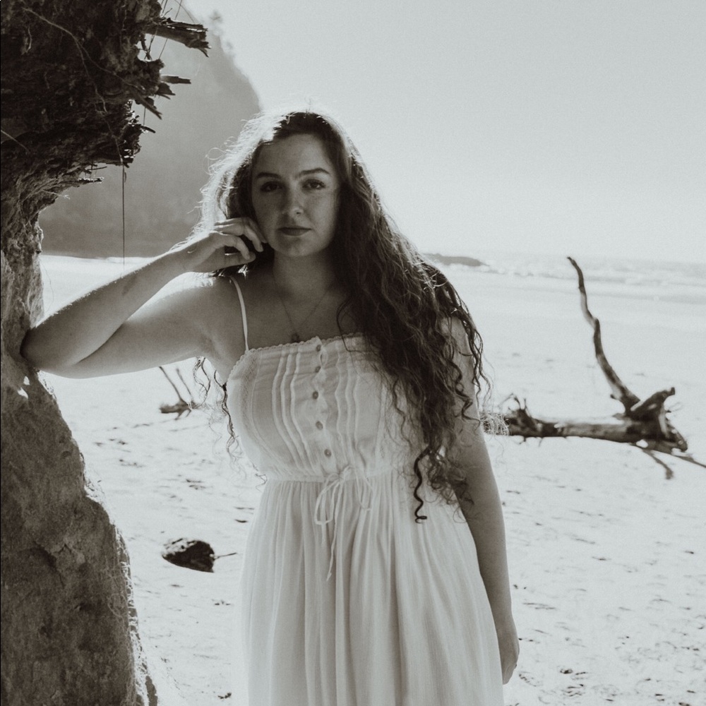 Meet your Posher, Hope